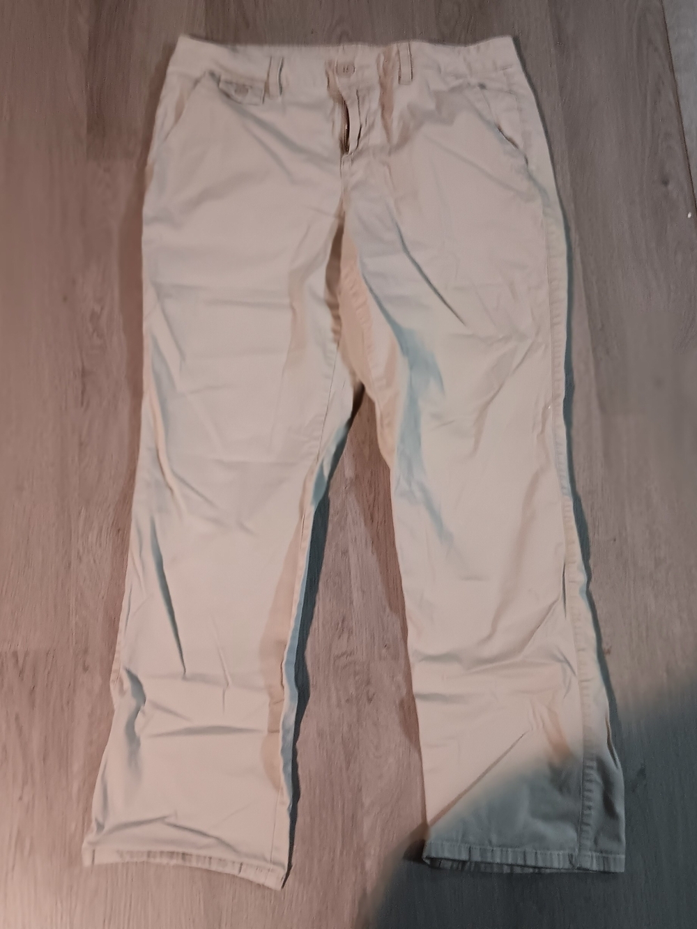 Women's Straight-Leg Chinos in Cream